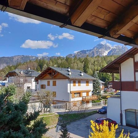 Appartamento Comodo E Curato Per Famiglie Pieve di Cadore Exterior photo