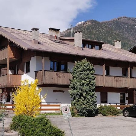 Appartamento Comodo E Curato Per Famiglie Pieve di Cadore Exterior photo
